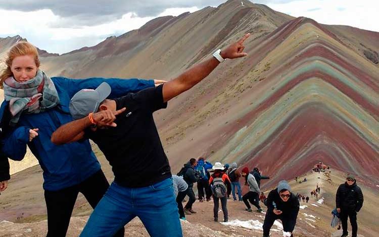 MONTAÑA DE SIETE COLORES POR LA RUTA ORIGINAL PITUMARCA